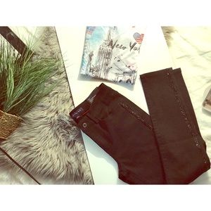 Black Tommy Hilfiger Jeans